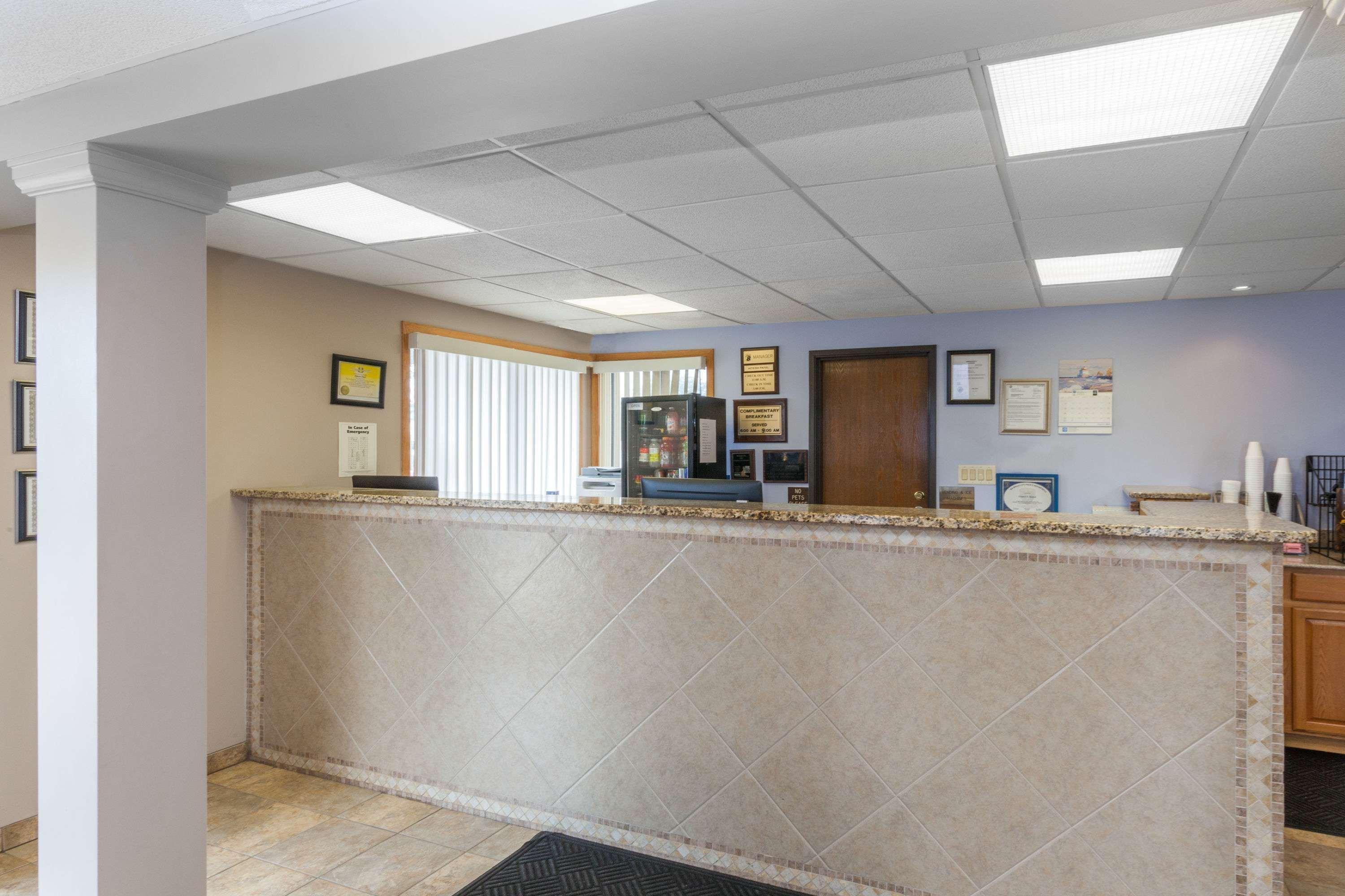 Super 8 By Wyndham Michigan City Zewnętrze zdjęcie