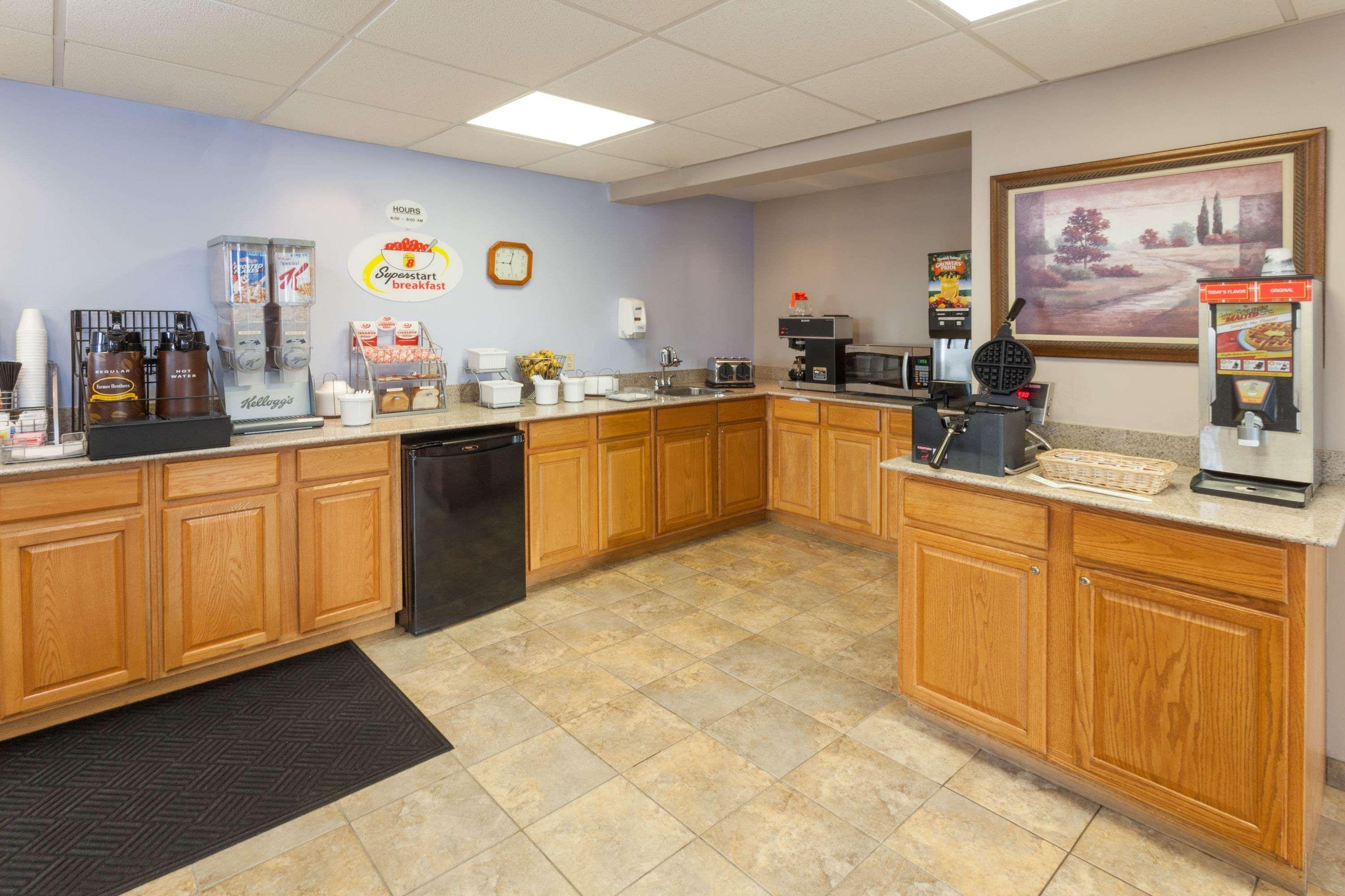 Super 8 By Wyndham Michigan City Zewnętrze zdjęcie
