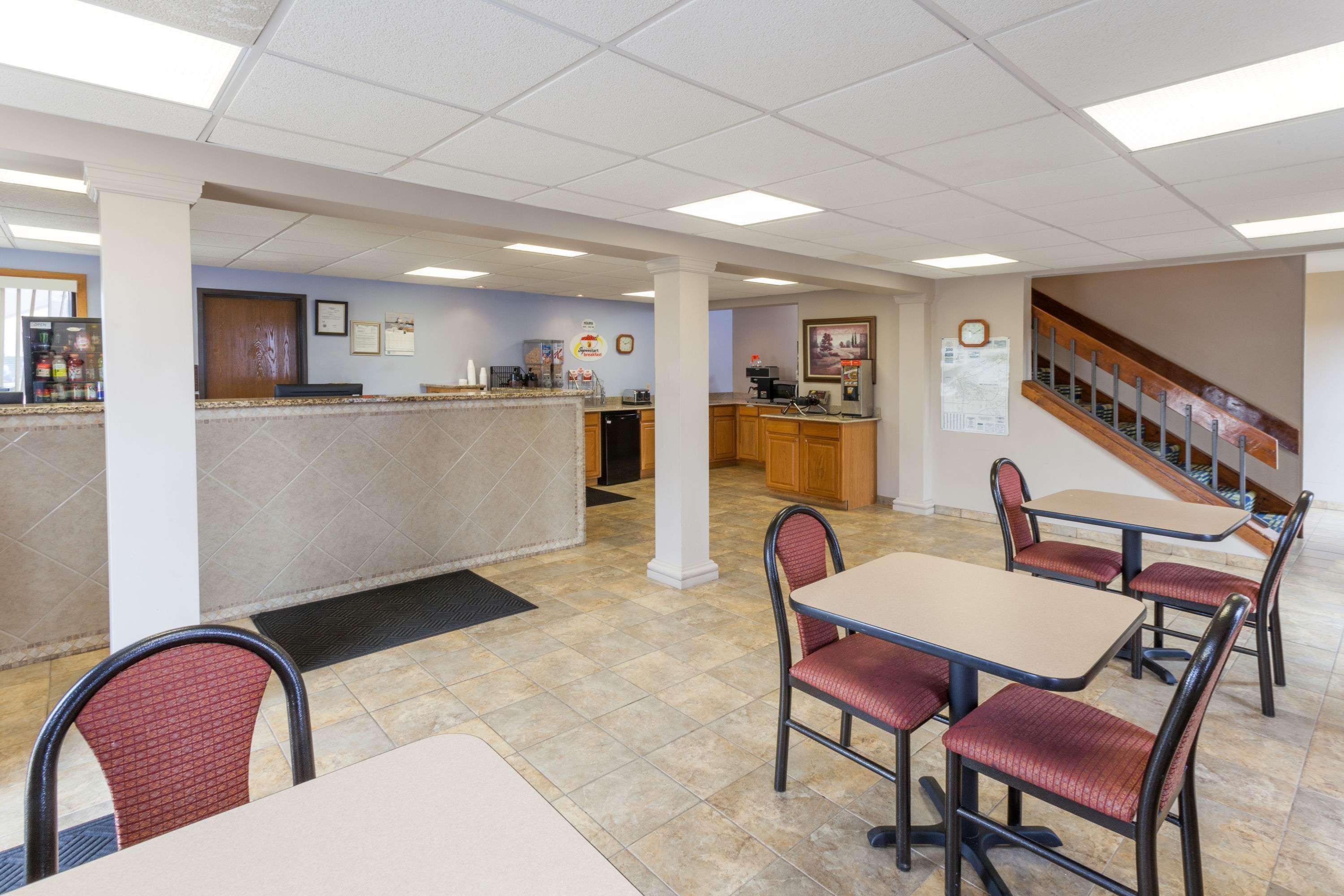 Super 8 By Wyndham Michigan City Zewnętrze zdjęcie