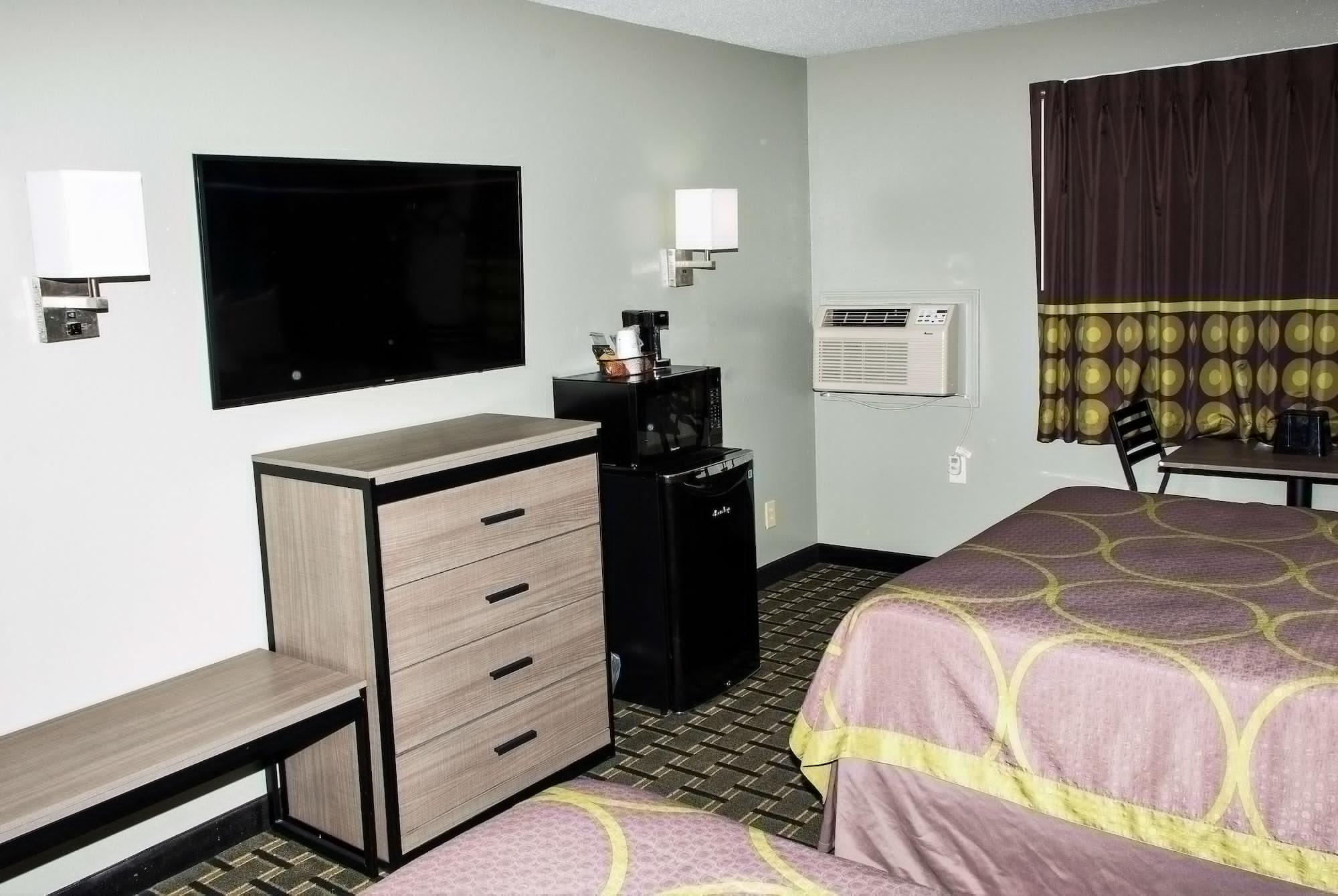 Super 8 By Wyndham Michigan City Zewnętrze zdjęcie